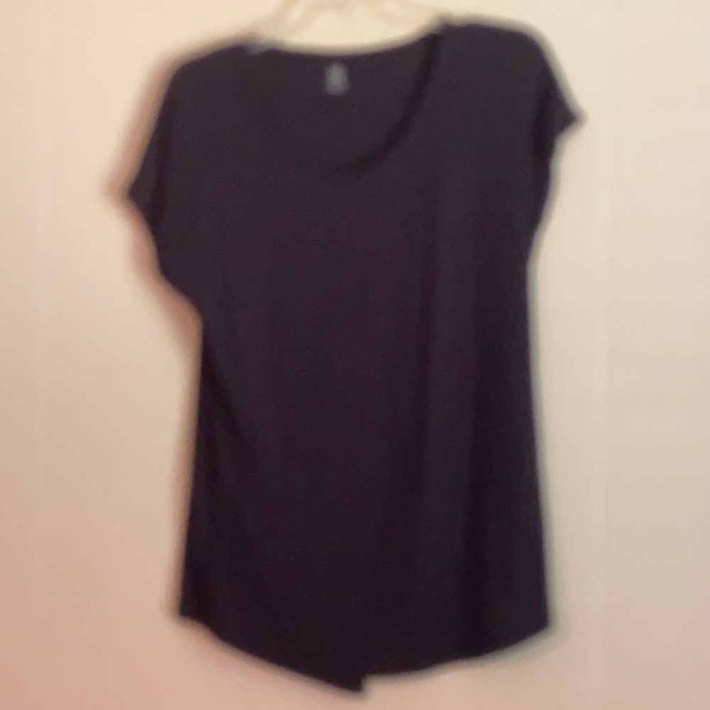 M black top open slits cute 95/rayon 5/spandex